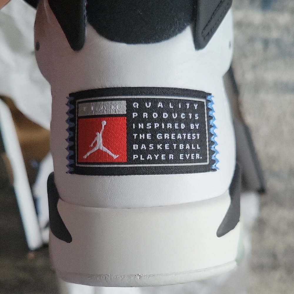 Jordan Retro6 University Blue and White High-Top Sneakers Worn 2x - Picture 9 of 11